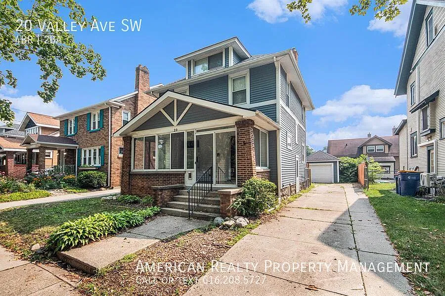 20 Valley Ave SW