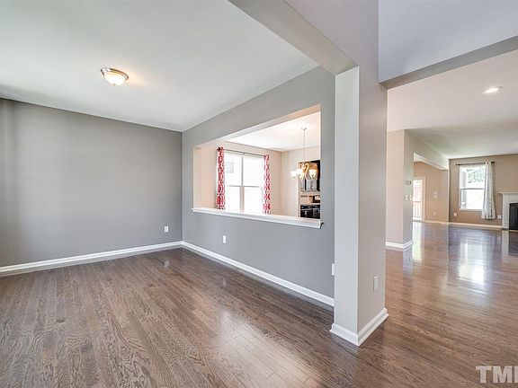 2nd image of 1912 Nellora Ln