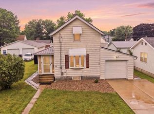 12 W Park Dr, Shelby, OH 44875