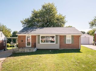 2004 W Adams St, Saint Charles, MO 63301