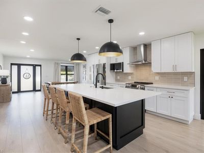 2200 Poinciana DR, Naples, FL, 34105