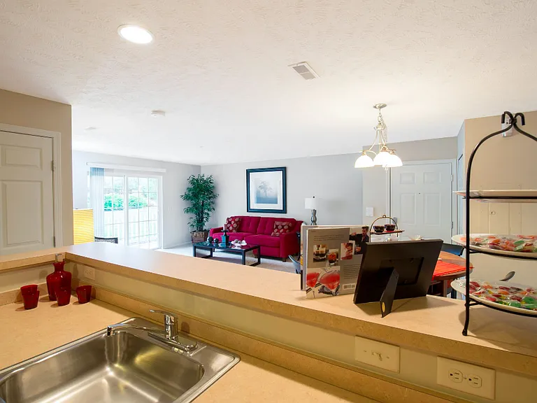 Pebblebrook Apartments — Photo 15