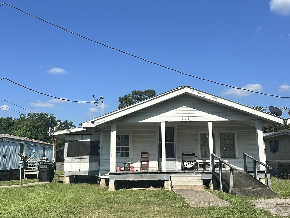 1st image of 307 Putnam Ave