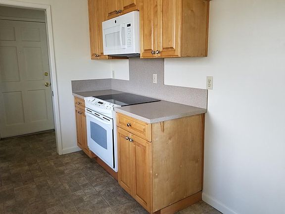 4th image of 3798 Flora Vista Ave APT A