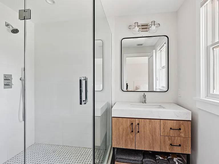105 Willow St — Photo 22