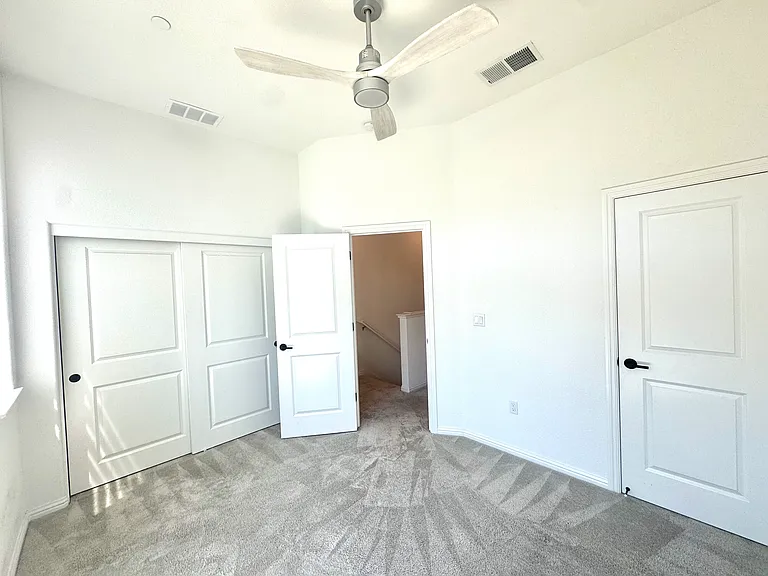 2870 Derbyline Ln — Photo 22
