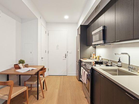 4th image of 662 Pacific St #19H