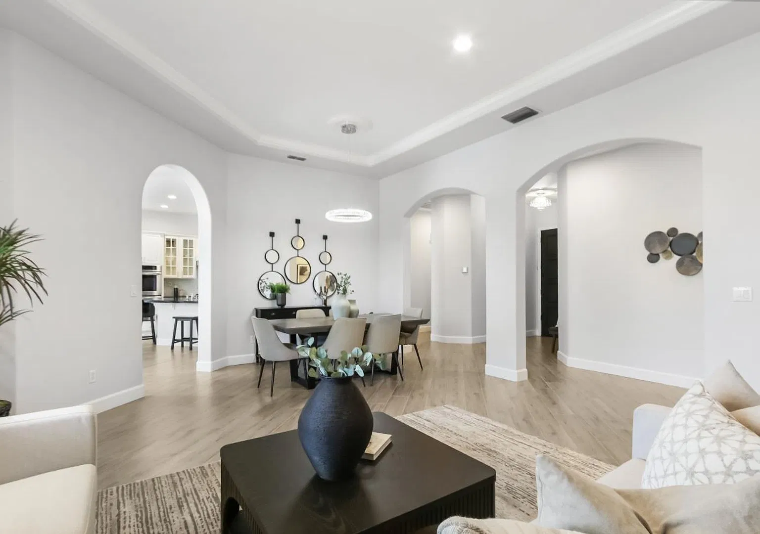 Beautifully Upgraded Single-Story Home in Gated Westlake Community — Photo 4