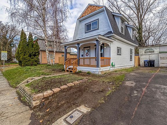 3rd image of 307 S Roosevelt St