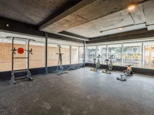 401 Jackson Street image 9 of 29