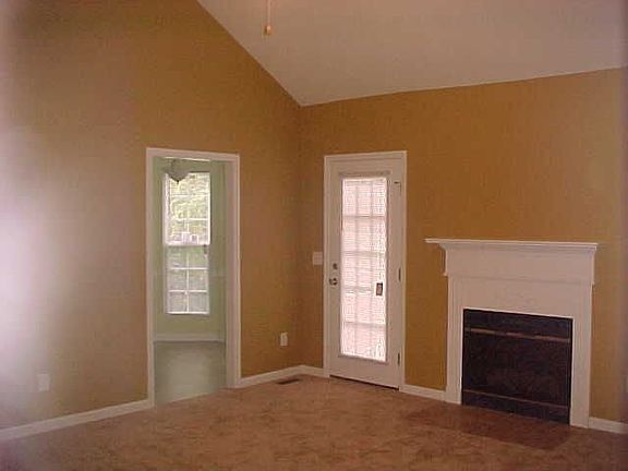 4th image of 812 Tyler Woods Dr