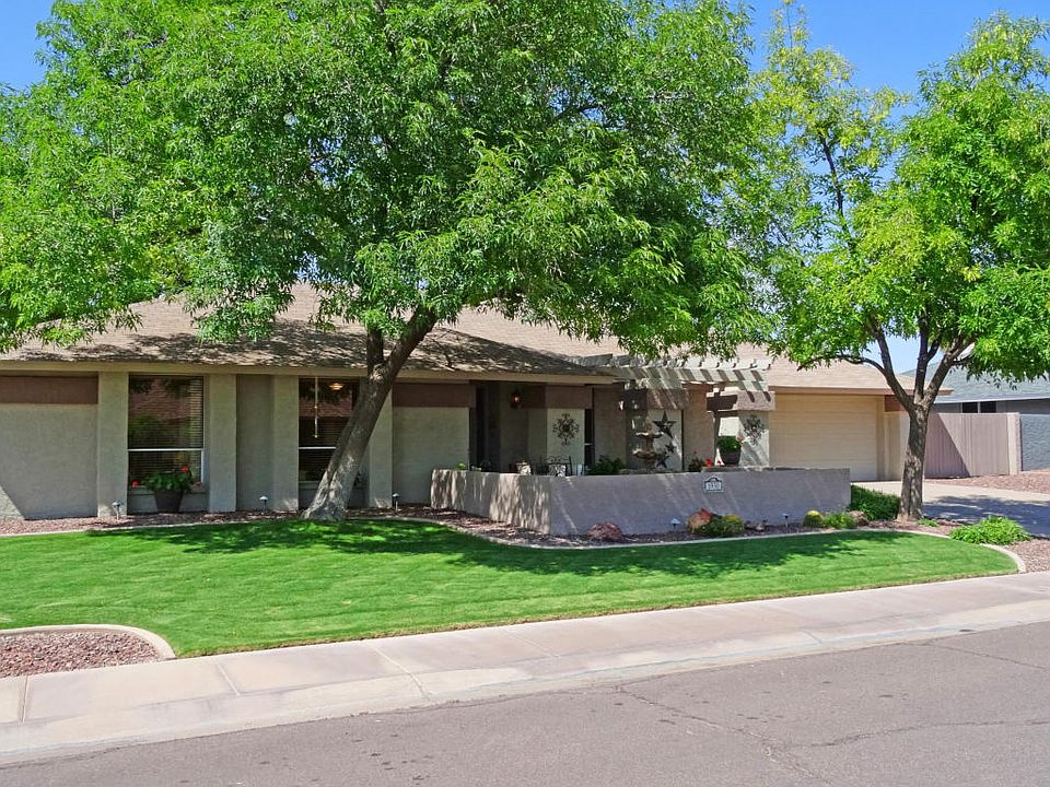 1st image of 1930 E Diamond Dr
