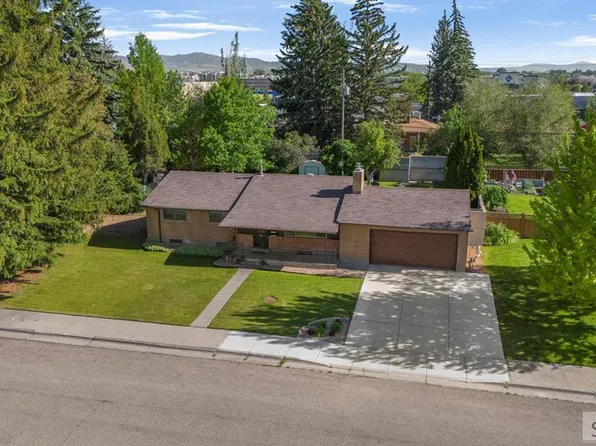 686 E 16th St, Idaho Falls, ID 83404