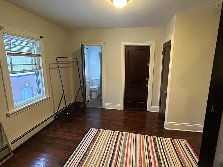 1053 Martin Luther King Jr St SE — Photo 4