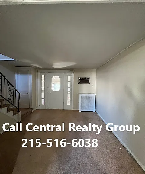 2240 Larue St — Photo 1