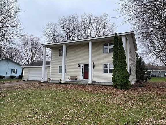2nd image of 7671 Fairlane Dr