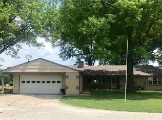 1617 S Attica Rd, Knoxville, IA 50138