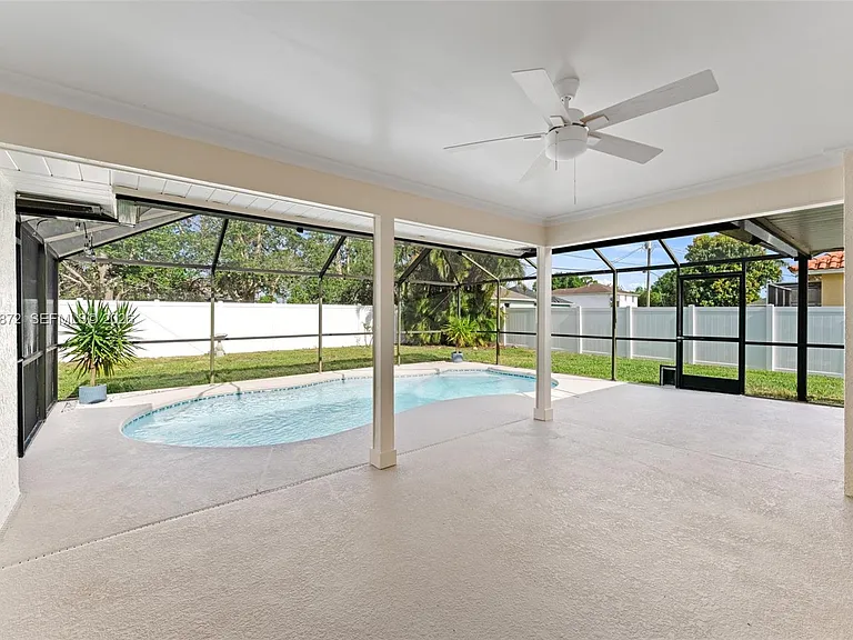 3561 SW Carmody St — Photo 23