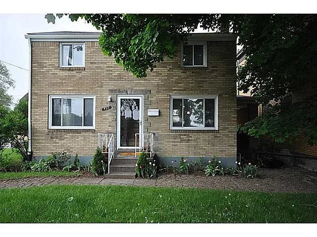 466 Bailey Ave photo 1