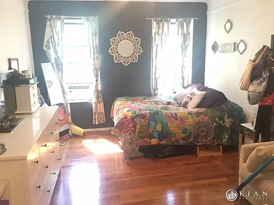 Rented by Kian Realty | media 20