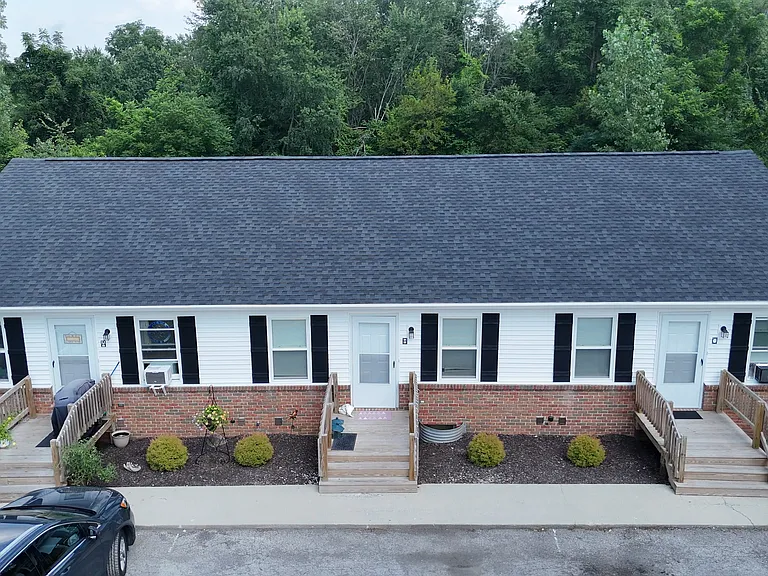 421 S Plymouth St — Photo 14
