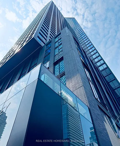 8 Wellesley St W Photo 1