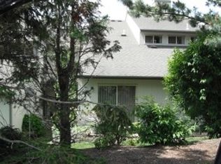 30 Larkin Cir, West Orange, NJ 07052