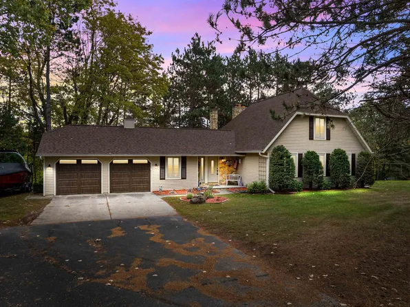 2842 Northwood Rd, Suamico, WI 54313