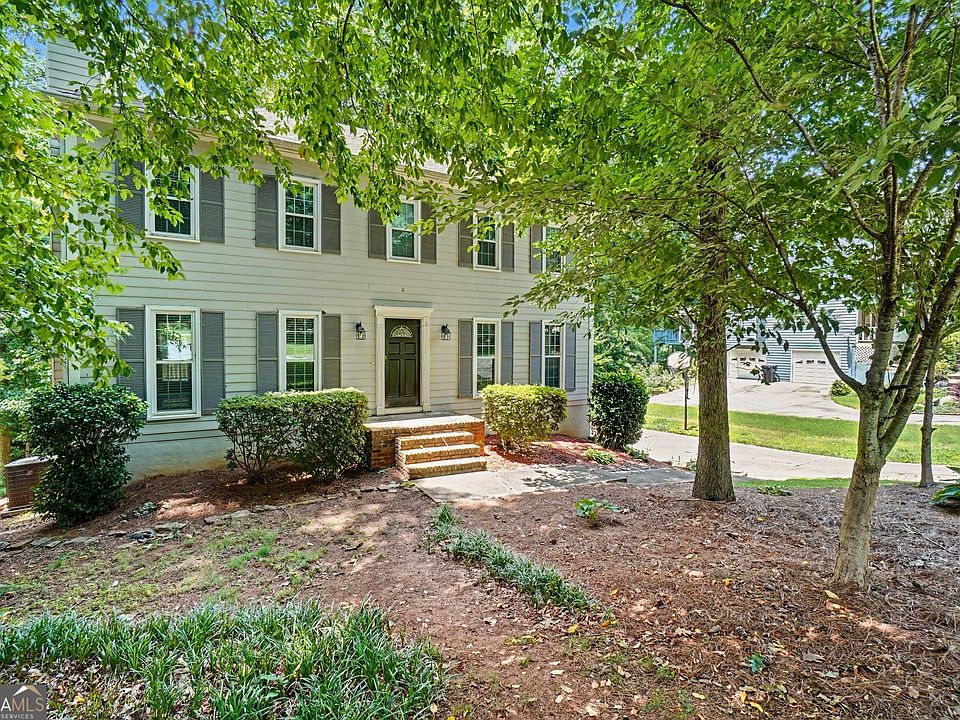 1st image of 30 Flint Ridge Dr SE