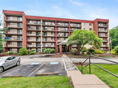 1987 Centurion Dr APT 607, Pittsburgh, PA, 15221