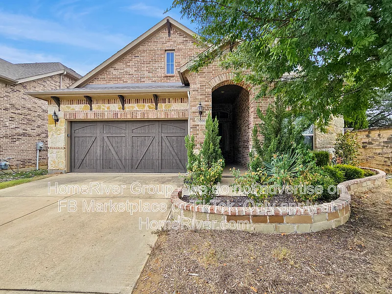 3000 Crestwater Rdg