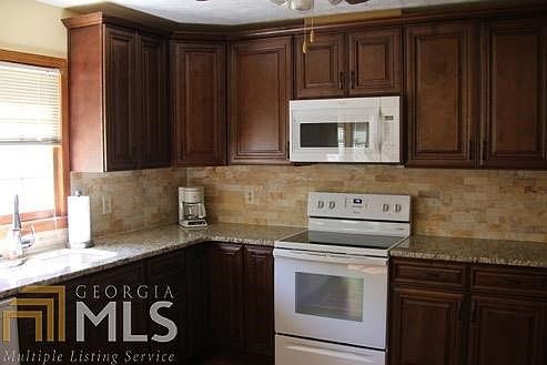 3rd image of 4270 Camaron Way #10