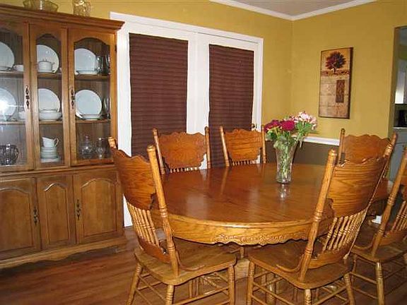5th image of 2410 Ashwood Dr SE