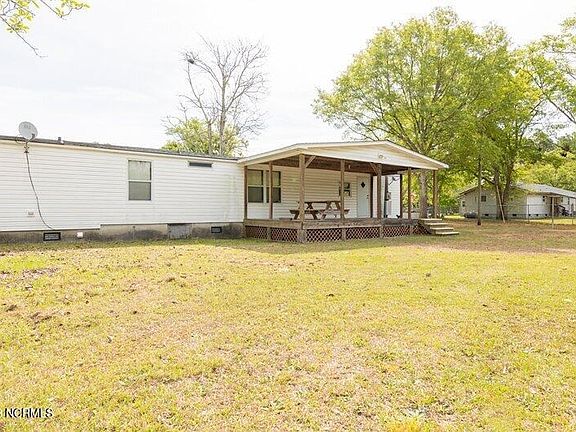 4th image of 320 White Oak Dr