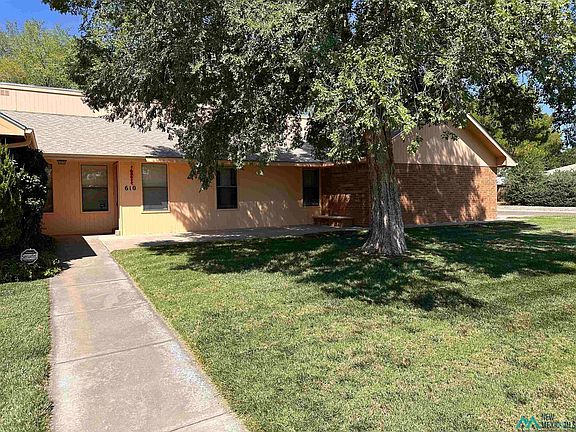 2nd image of 610 Canoncito Dr