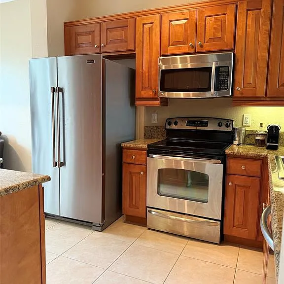 3500 Oaks Clubhouse Dr #303 — Photo 8