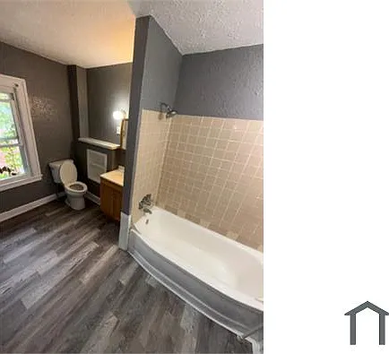 1312 N Church St — Photo 7