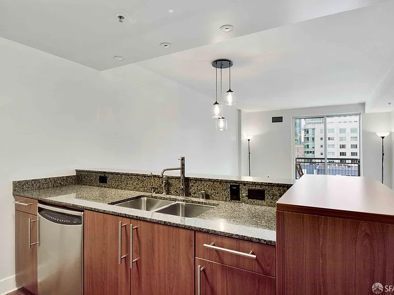 50 Lansing St #305 — Photo 2