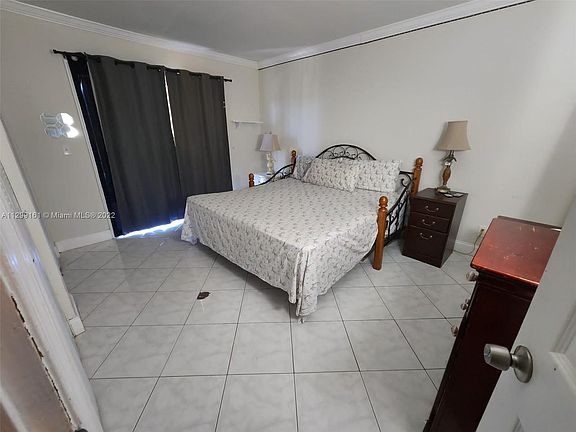 5th image of 1100 NE 1st Ct APT 319