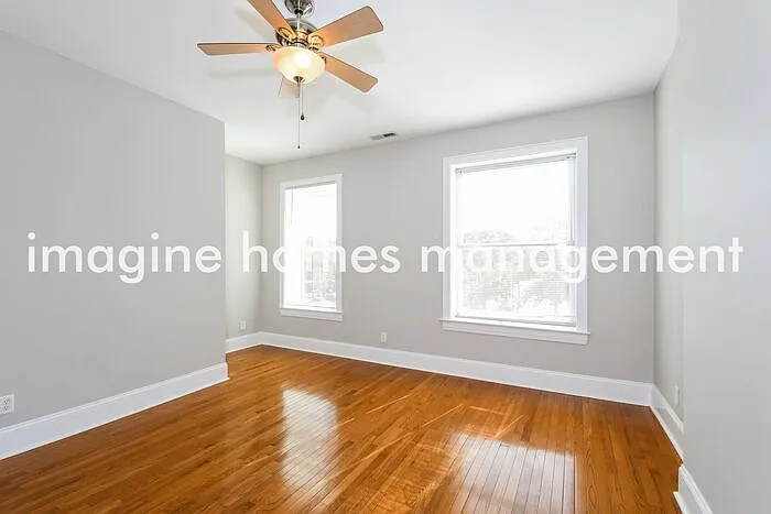 1 bed, 1.0 bath, 810 sqft, $1,095 — Photo 2