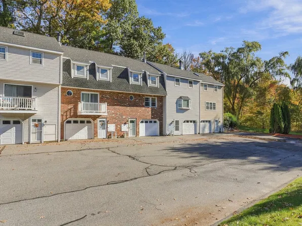 32 Frederick St APT 6, Dracut, MA 01826
