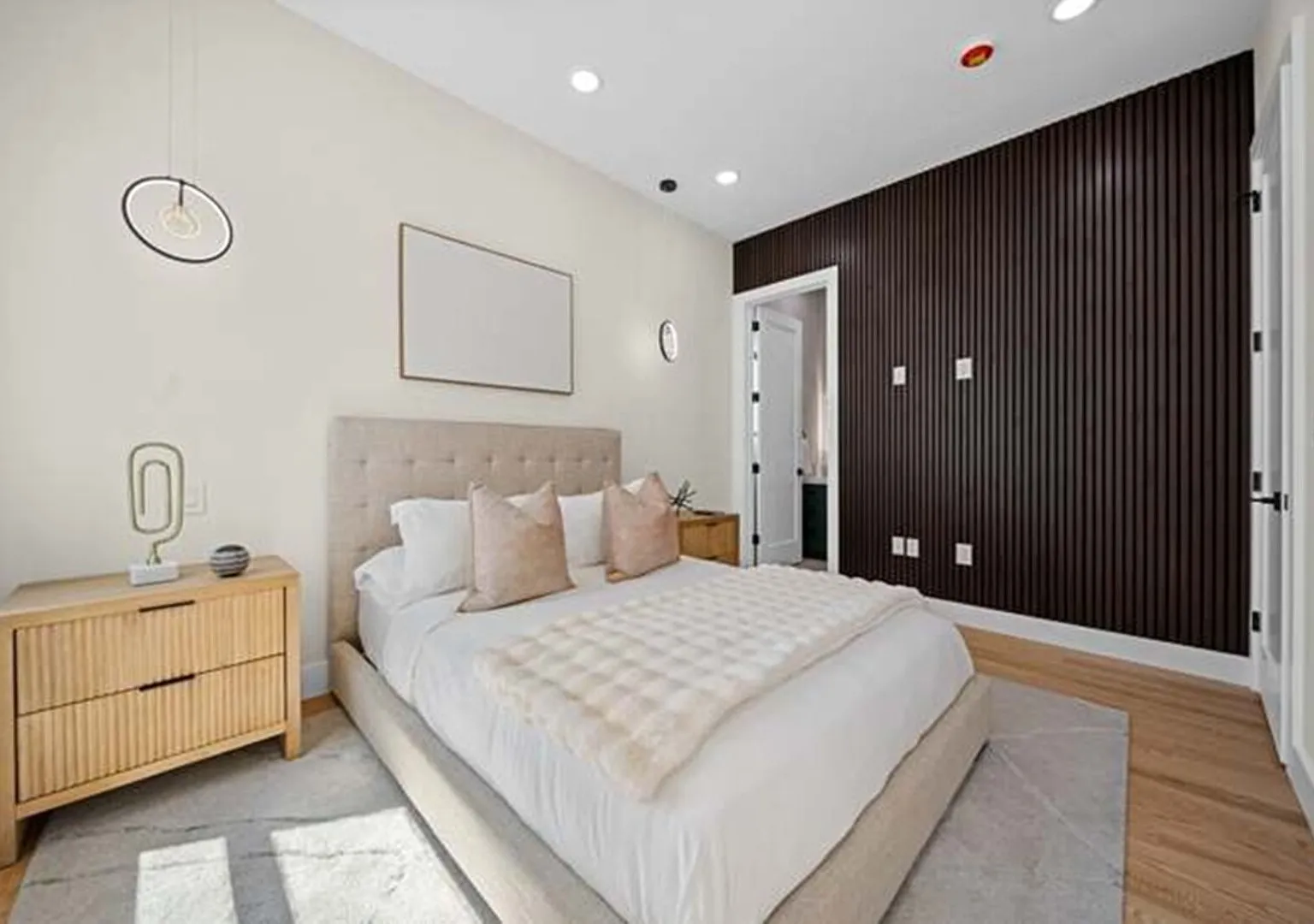 Luxurious brand new 3 bedroom house with easy access to NYC — Photo 1