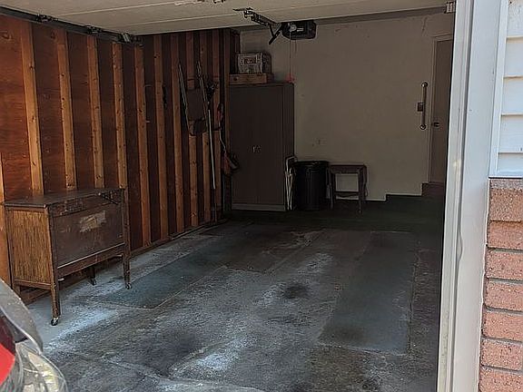 4th image of 3503 Holland Park Ln