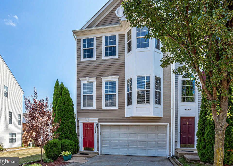 1st image of 18464 Wide Meadow Sq