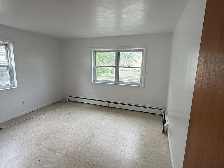 2240 E Main St #1D — Photo 3