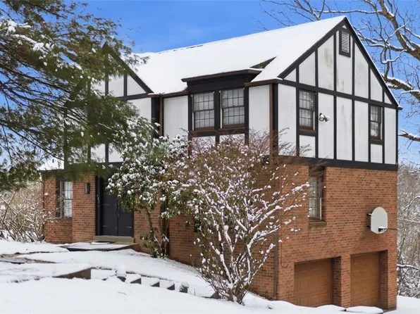 102 Alleyne Dr, Pittsburgh, PA 15215