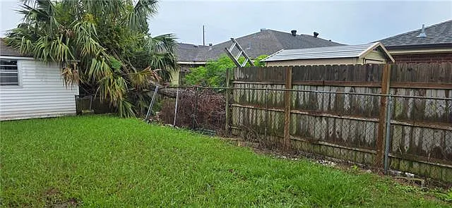 7710 Shelly St — Photo 18