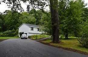 2nd image of 15B Perkins Rd