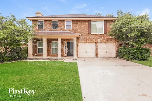 809 Parkwest Blvd Photo 1