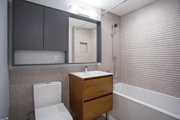 Rented by Bond New York | media 29